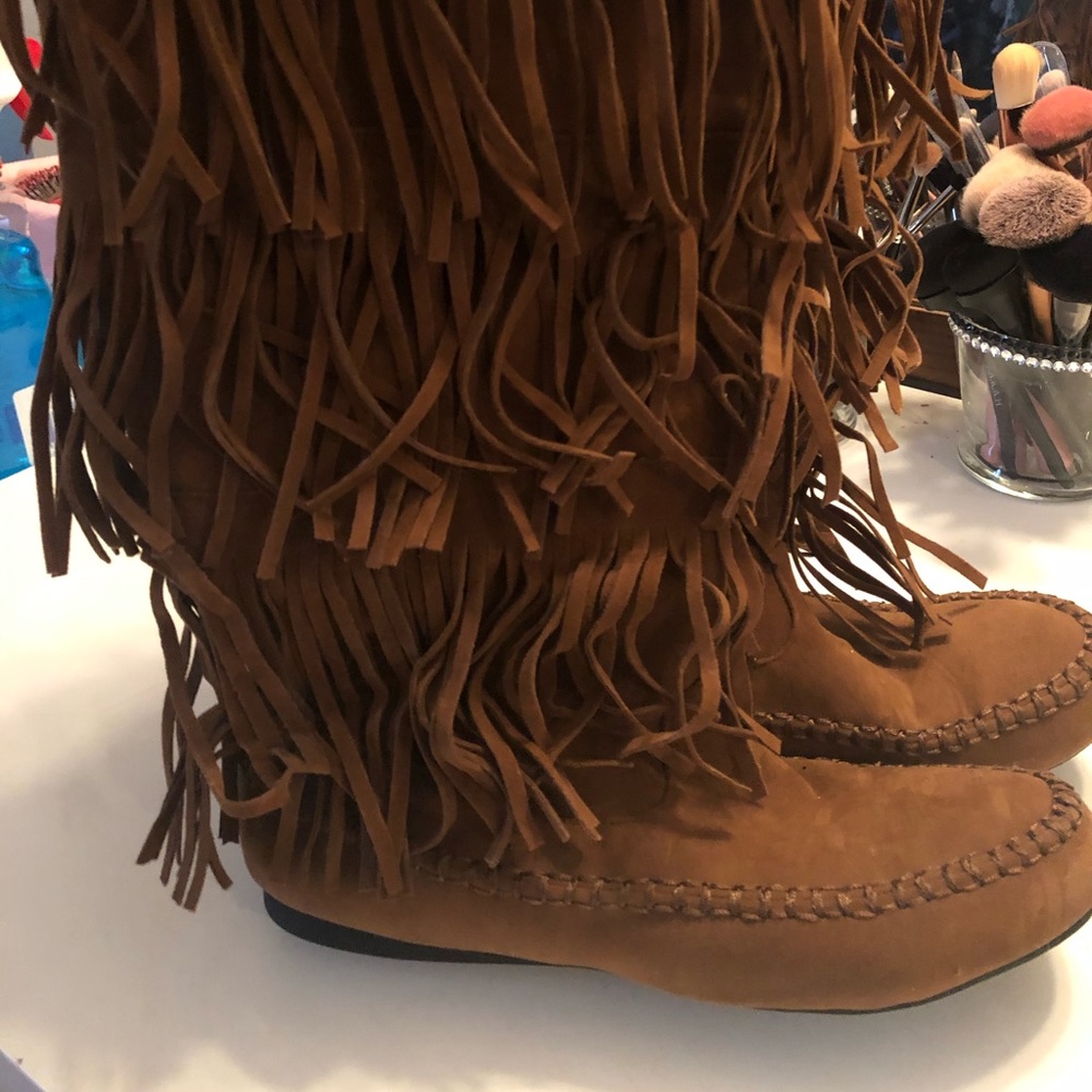 Fringe Brown Boots!